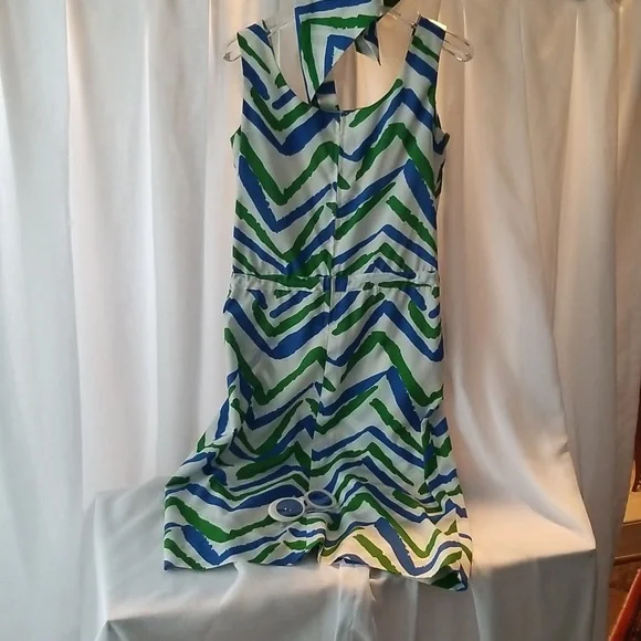 VINTAGE Doncaster Sun Dress with Wrap or Head Scarf, Size 12, $48 - Picture 10 of 14